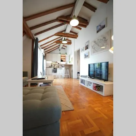 Apartment Modern Loft With Balcony In The Heart Of Sofia